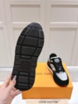 wholesale quality men's louis vuitton run way sneakers model no. 808